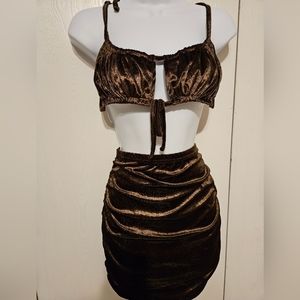 Velvet crop top skirt set